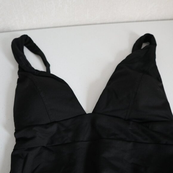 NEW Andie The Sardinia One Piece Black Adjustable Plunge High Leg M - Picture 4 of 9